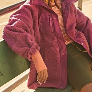 NWOT Hit the Trails Fleece Jacket in the color Wax Flower